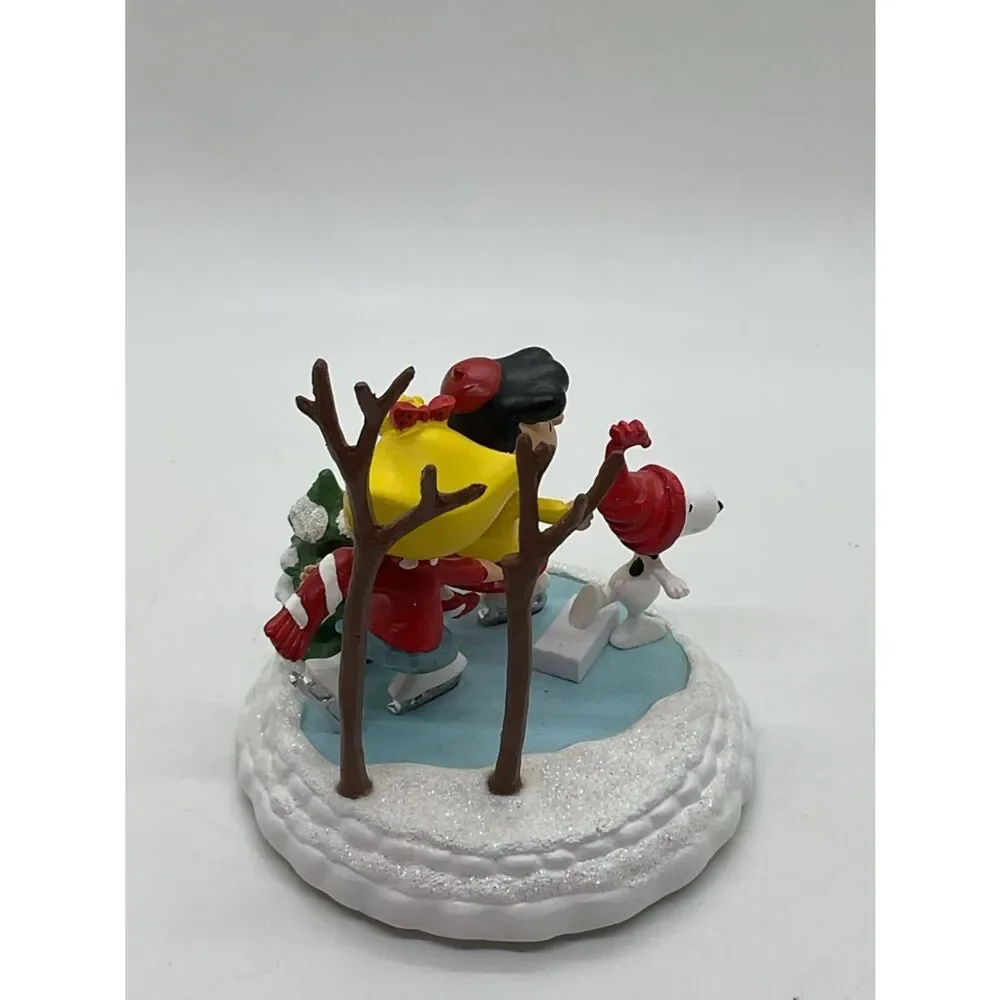 Hawthorne Village “Skating away the day” Peanuts Figurine